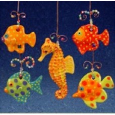 Clay Magic 2620 Four Small Fish and One Seahorse Mold
