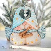 6.5"T Kissing Snow Couple Mold
